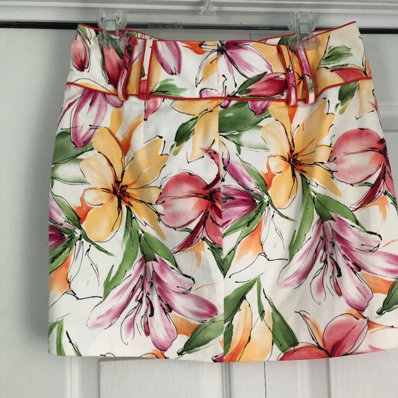 Cache Women’s SET:  Skirt and Top, Top Yellow & Floral Skirt Size 8M - Picture 4 of 5